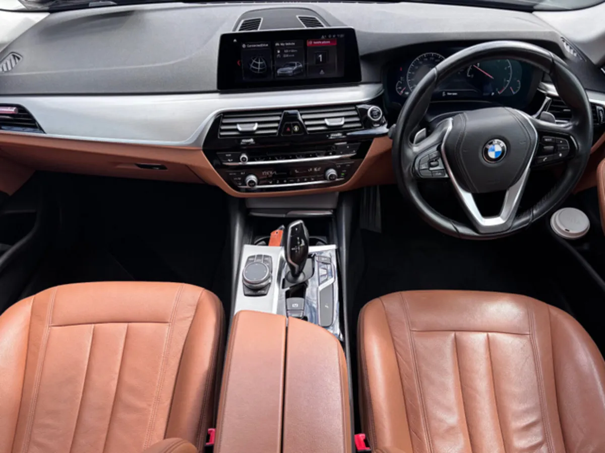 BMW 5 SERIES 520D G30 AUTO // TAN LEATHER INTERIOR - Image 2