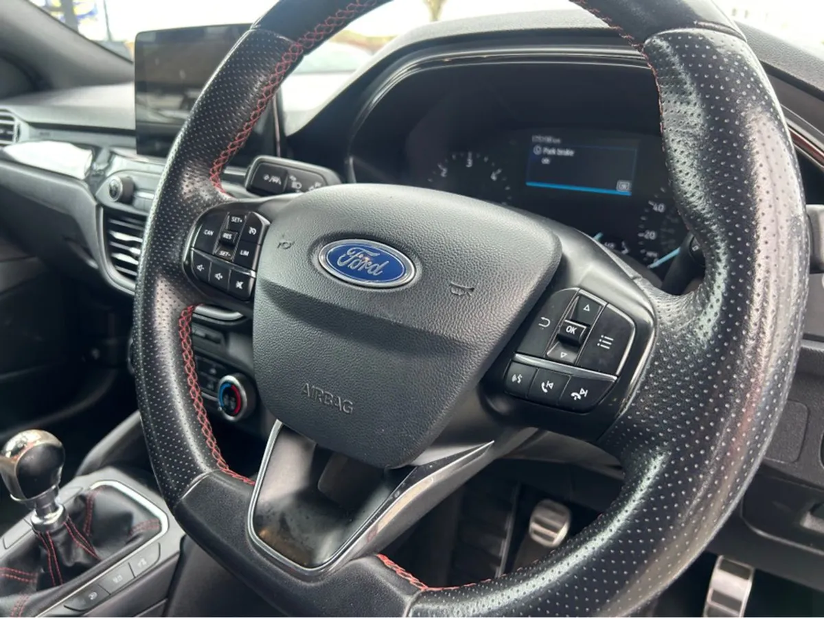 Ford Focus St-line New Edition - Image 4