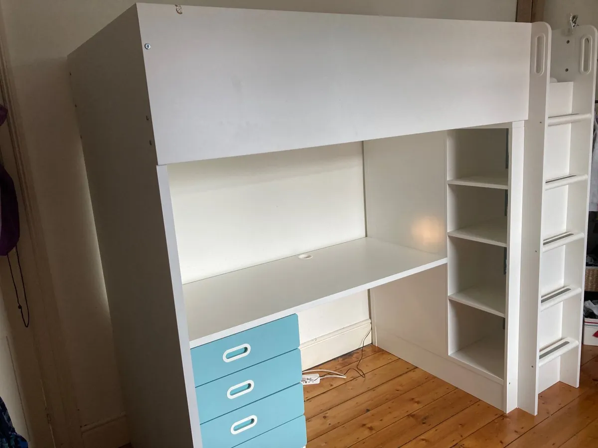 Bedroom furniture set and loft beds - Image 4