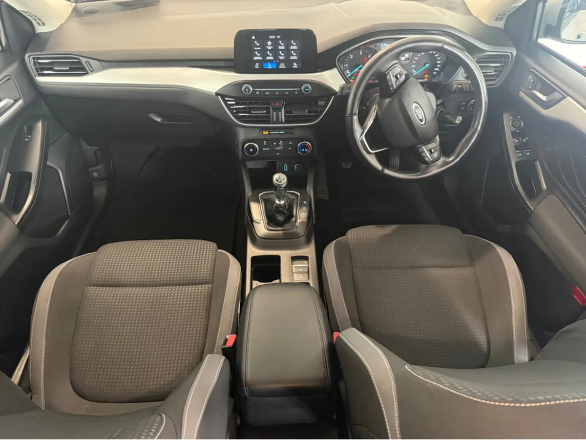 Ford Focus ZETEC 1.5 TDCI 125PS 6SPEED 5DR 4 - Image 3