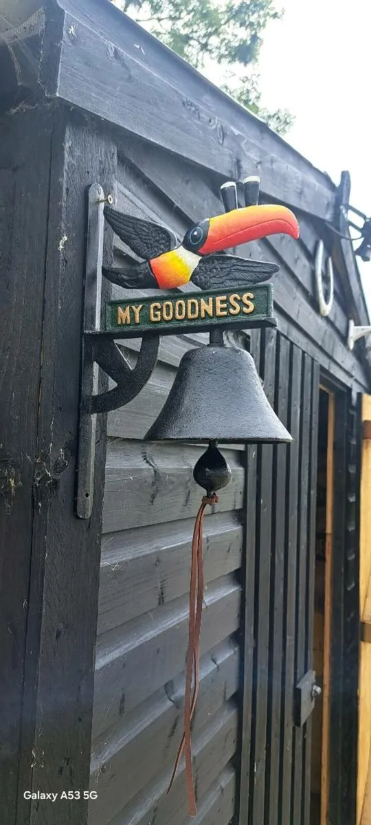 Guinness cast iron bell - Image 1
