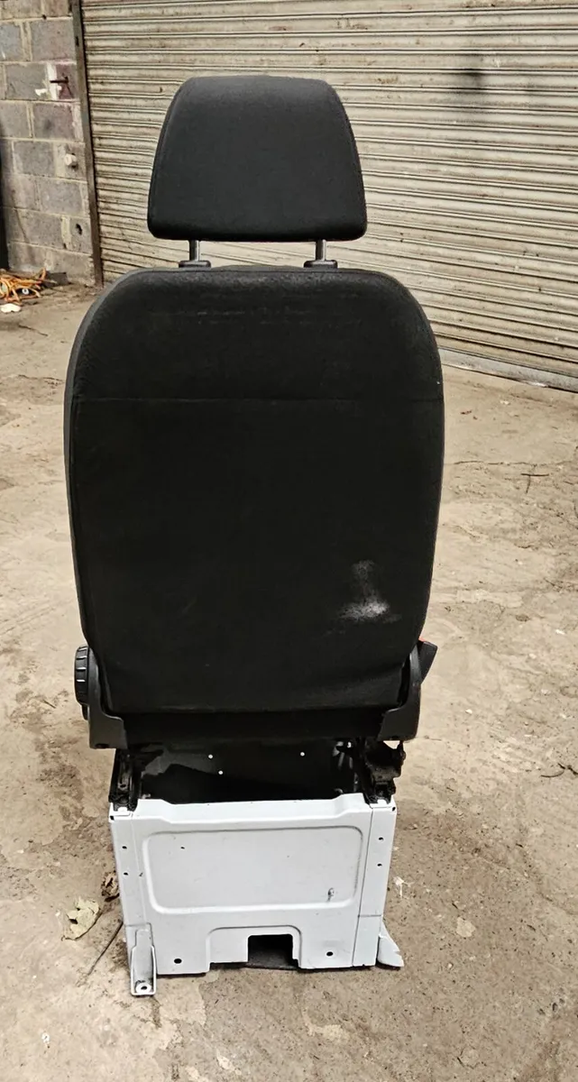 Single passenger seat - Image 4