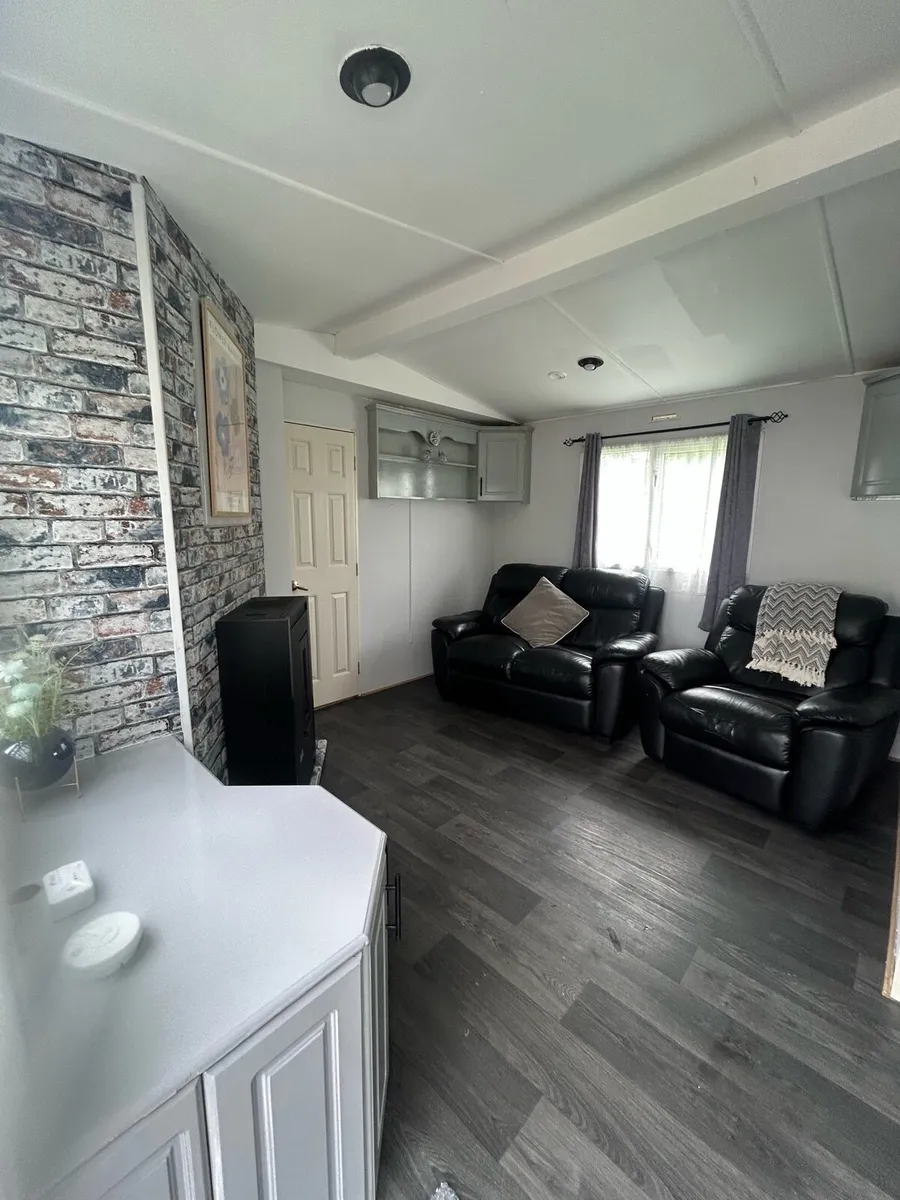 ✨3 Bed Mobile Home✨ - Image 2