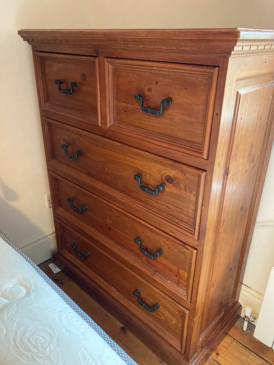 Bedroom furniture set and loft beds - Image 2
