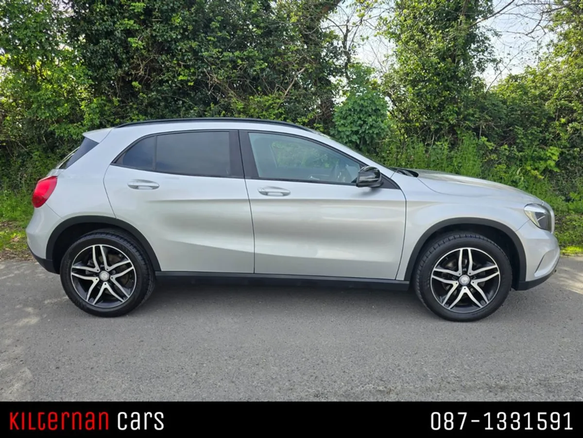 Mercedes-Benz GLA Class 200 D Urban 5DR Auto - Image 3