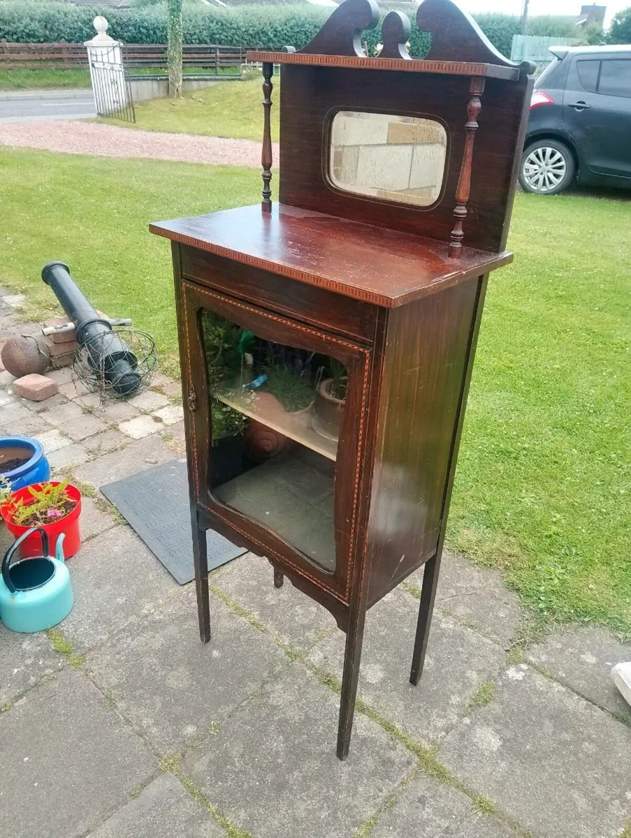 Gorgeous antique cabinet - Image 1