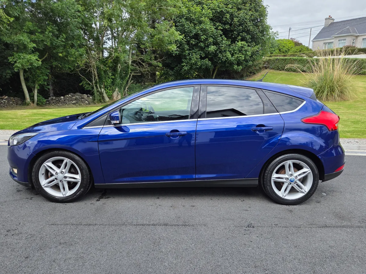 2015 FORD FOCUS ZETEC NAV 1.5TDCI 120BHP - Image 3