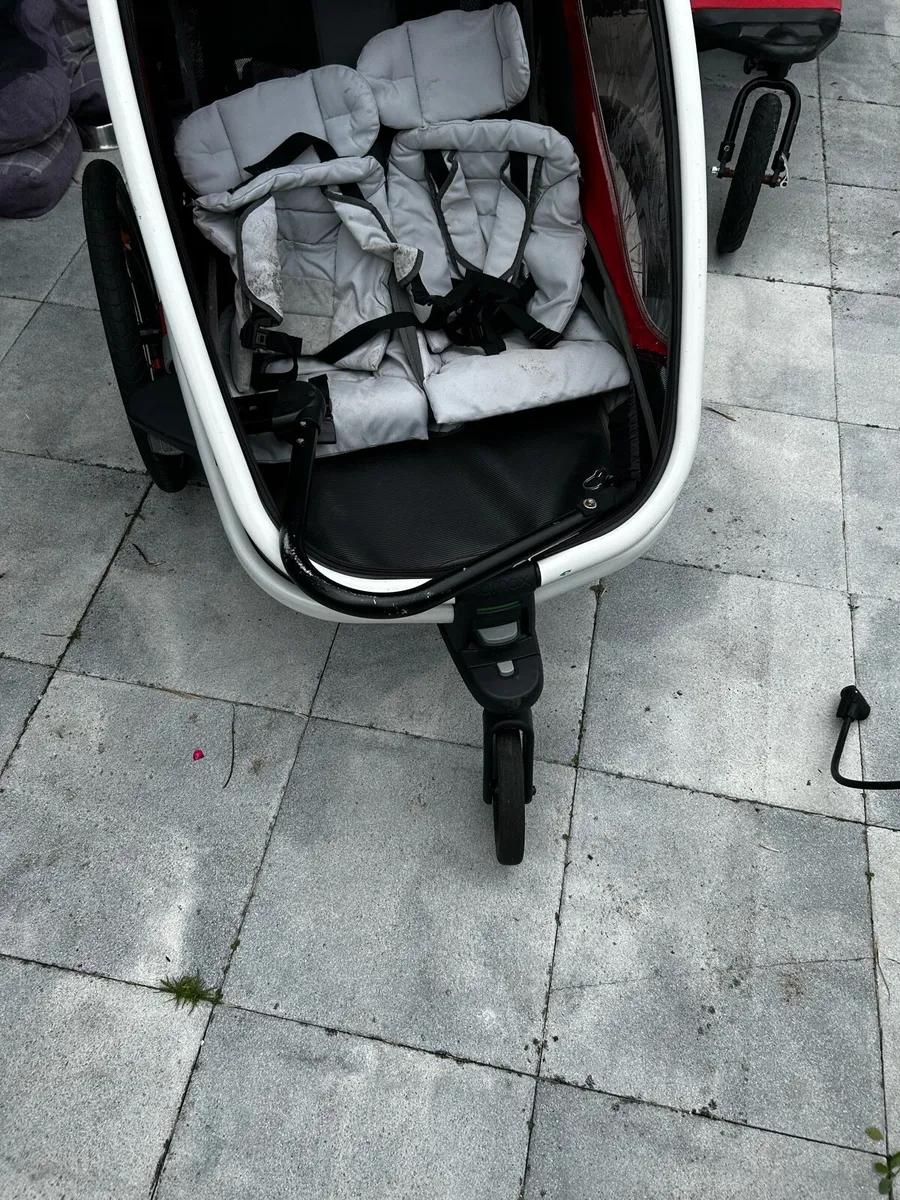 Hamax Outback Bike Trailer with cover - Image 4