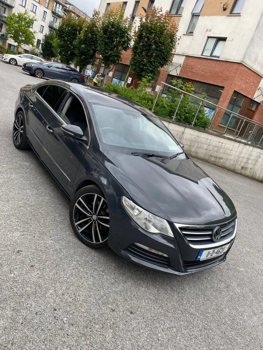 PASSAT CC SAT NAV  5300e - Image 1