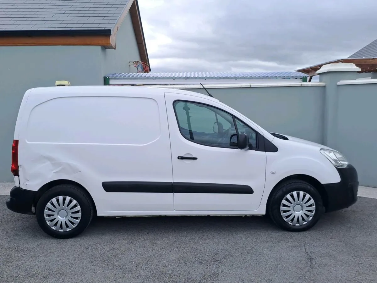 2018 Citroen Berlingo Taxed and Tested - Image 4