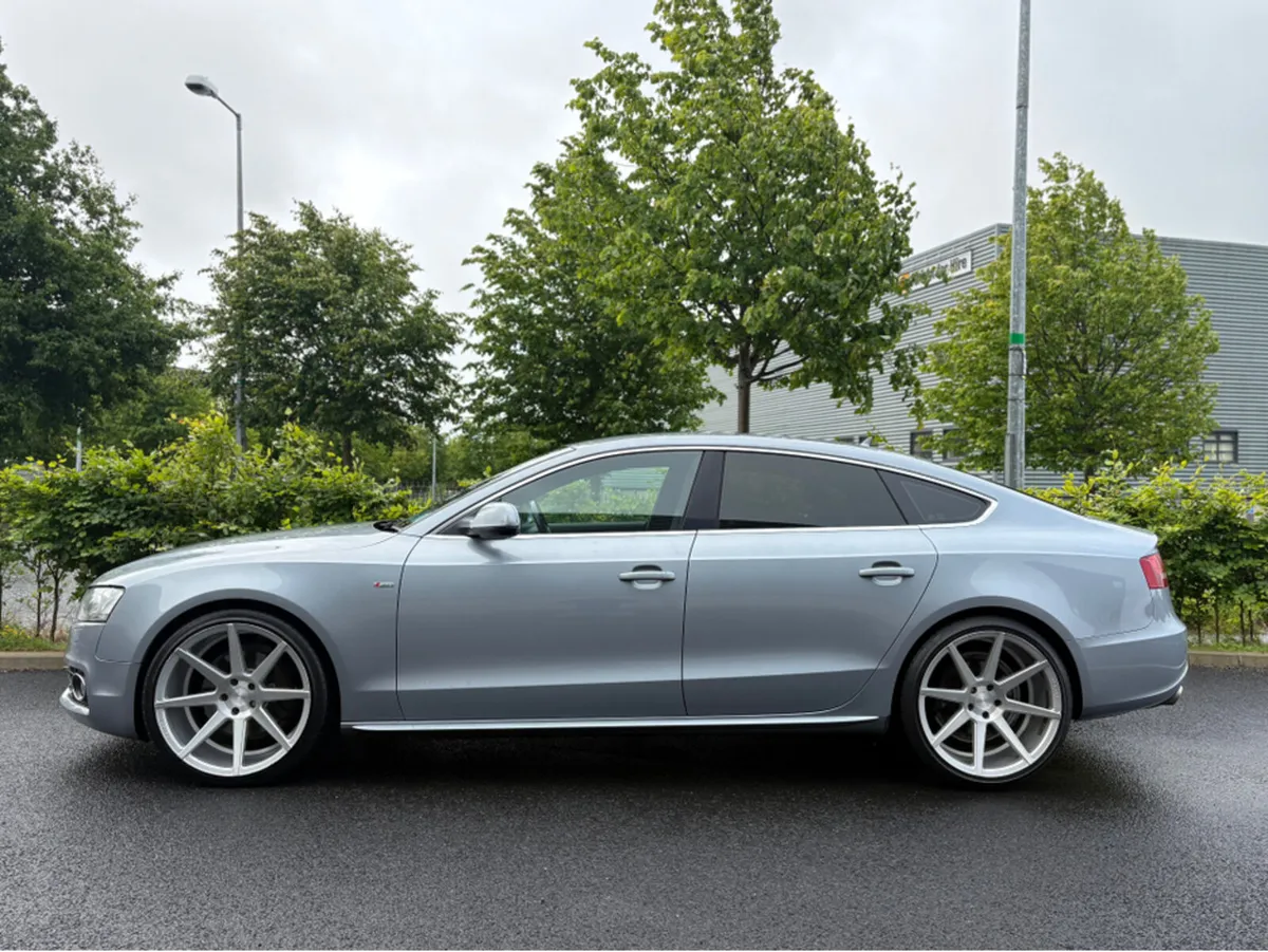 Audi A5 3.0 TDI S LINE QUATTRO S-TRONIC 5DR AUTO - Image 2