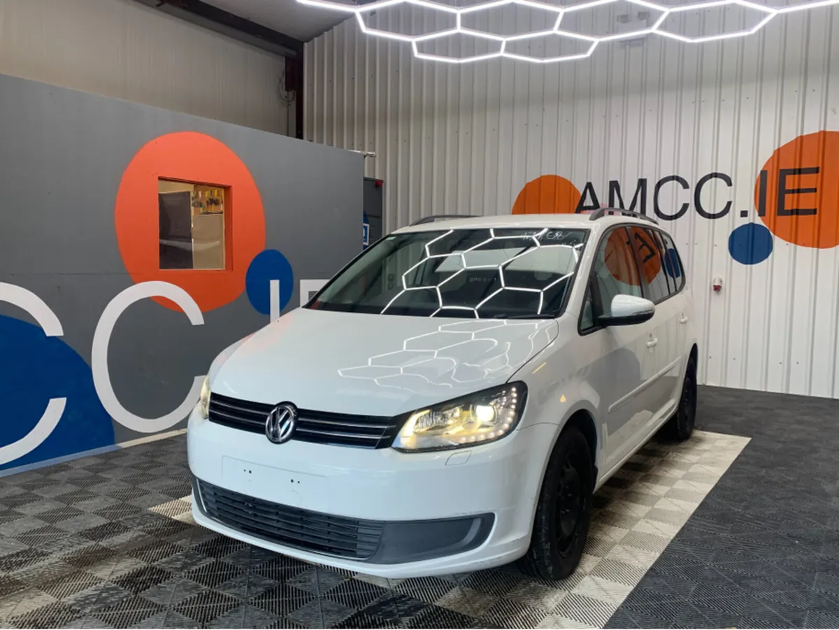 Volkswagen Touran TSI COMFORT LINE AUTOMATIC / 29k - Image 3