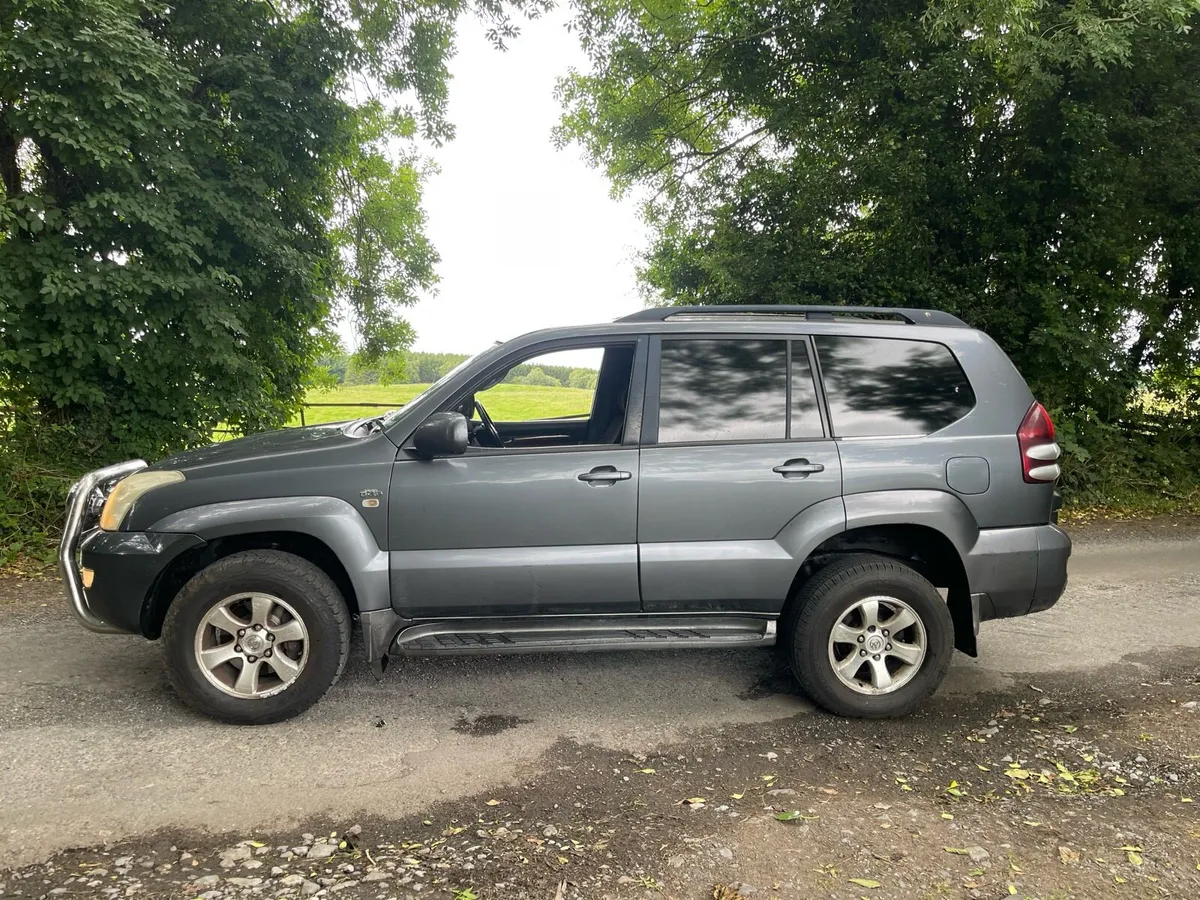 Toyota Land Cruiser - Image 3