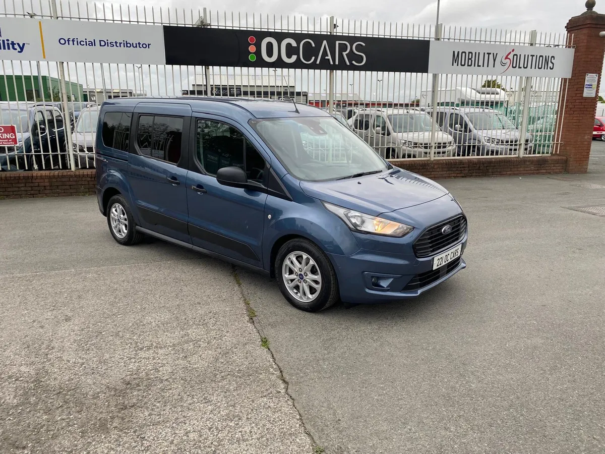 2022 Ford Grand Connect Duo Titanium - Image 2