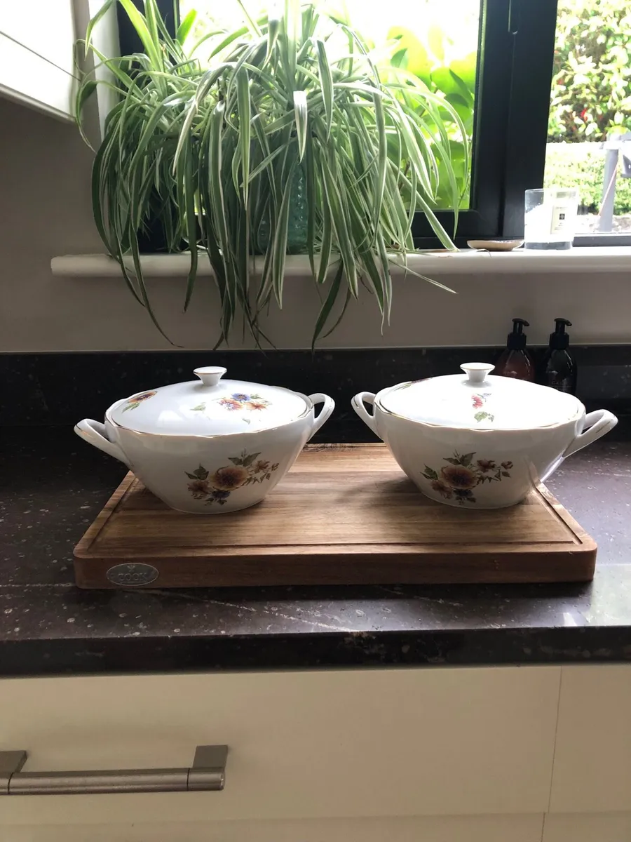Pair of vegetable tureens - Image 2