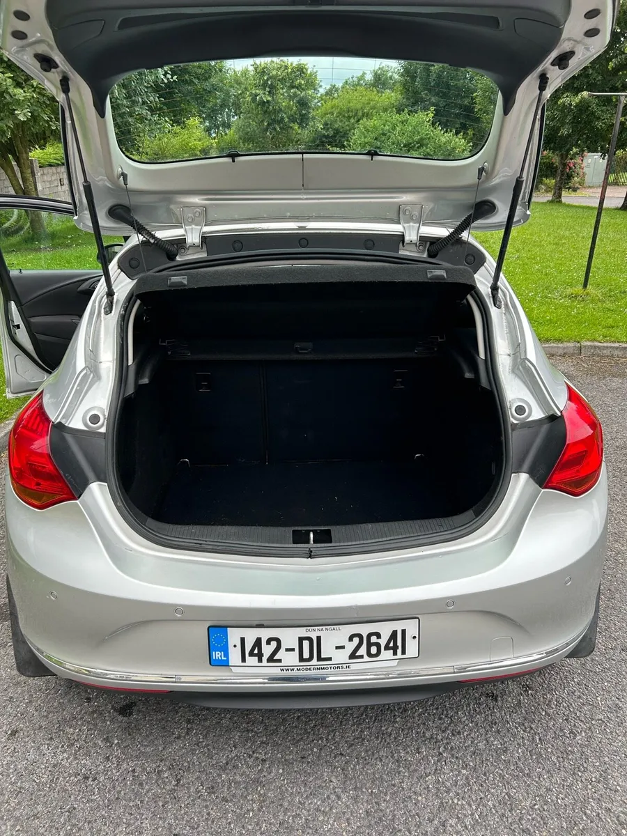 Vauxhall Astra - Image 4