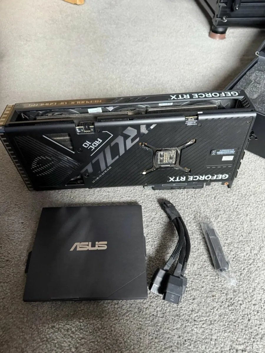 ASUS ROG Strix GeForce RTX 4070 Ti OC 12GB GDDR6X - Image 4