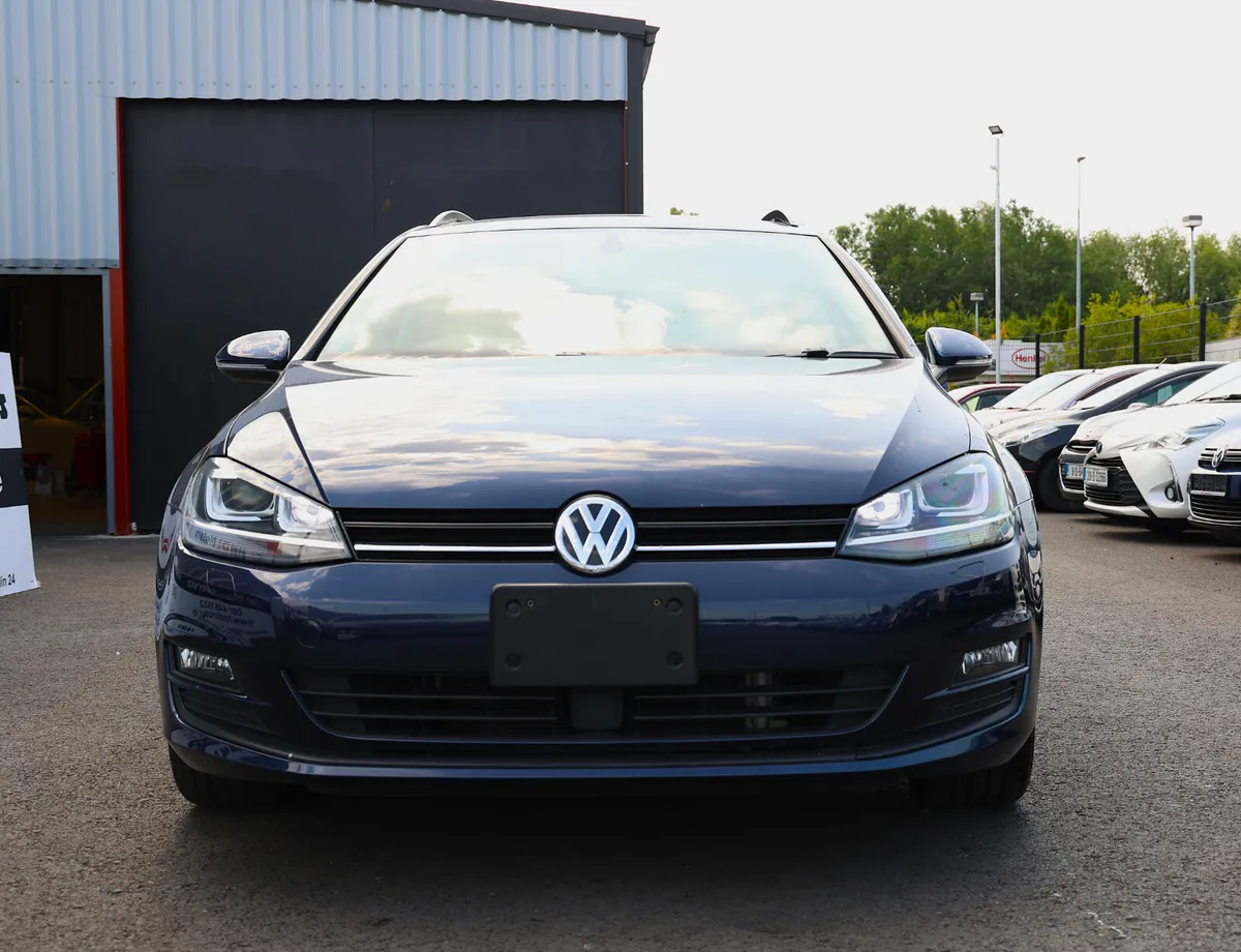 Golf Estate blue 1.2L - Image 1