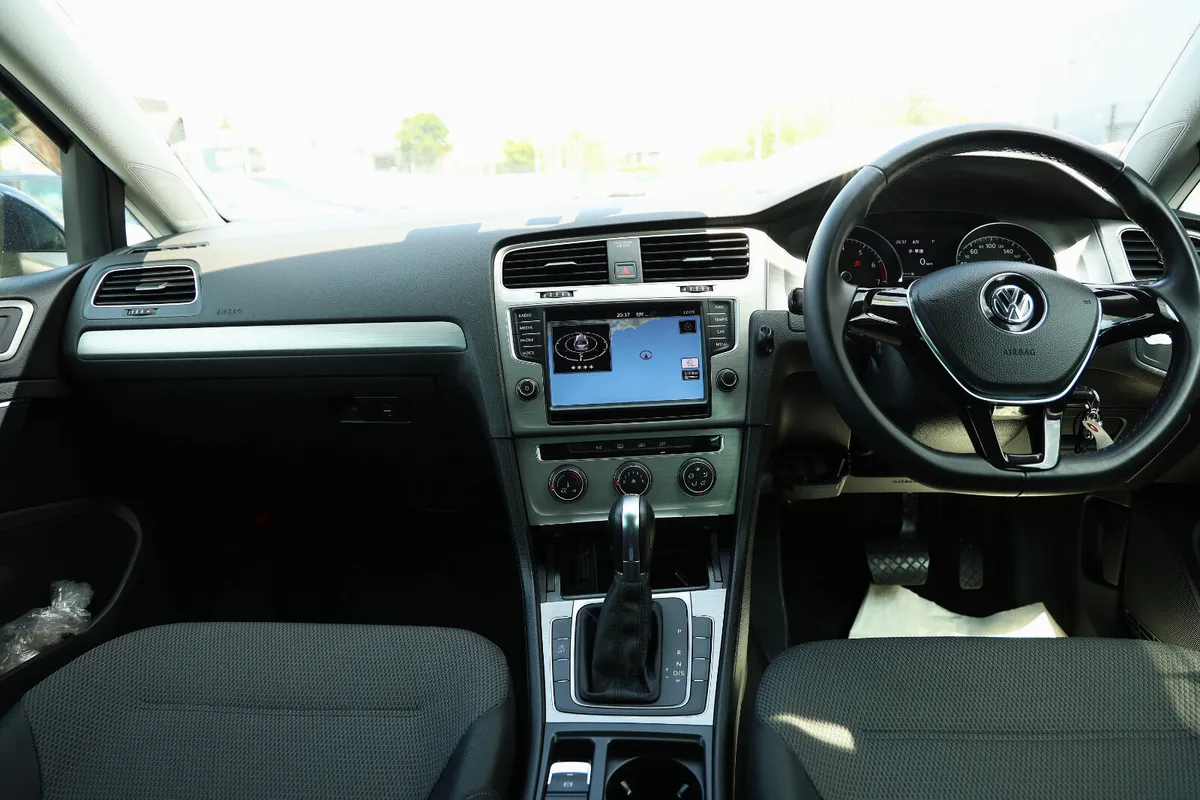 Golf Estate blue 1.2L - Image 9