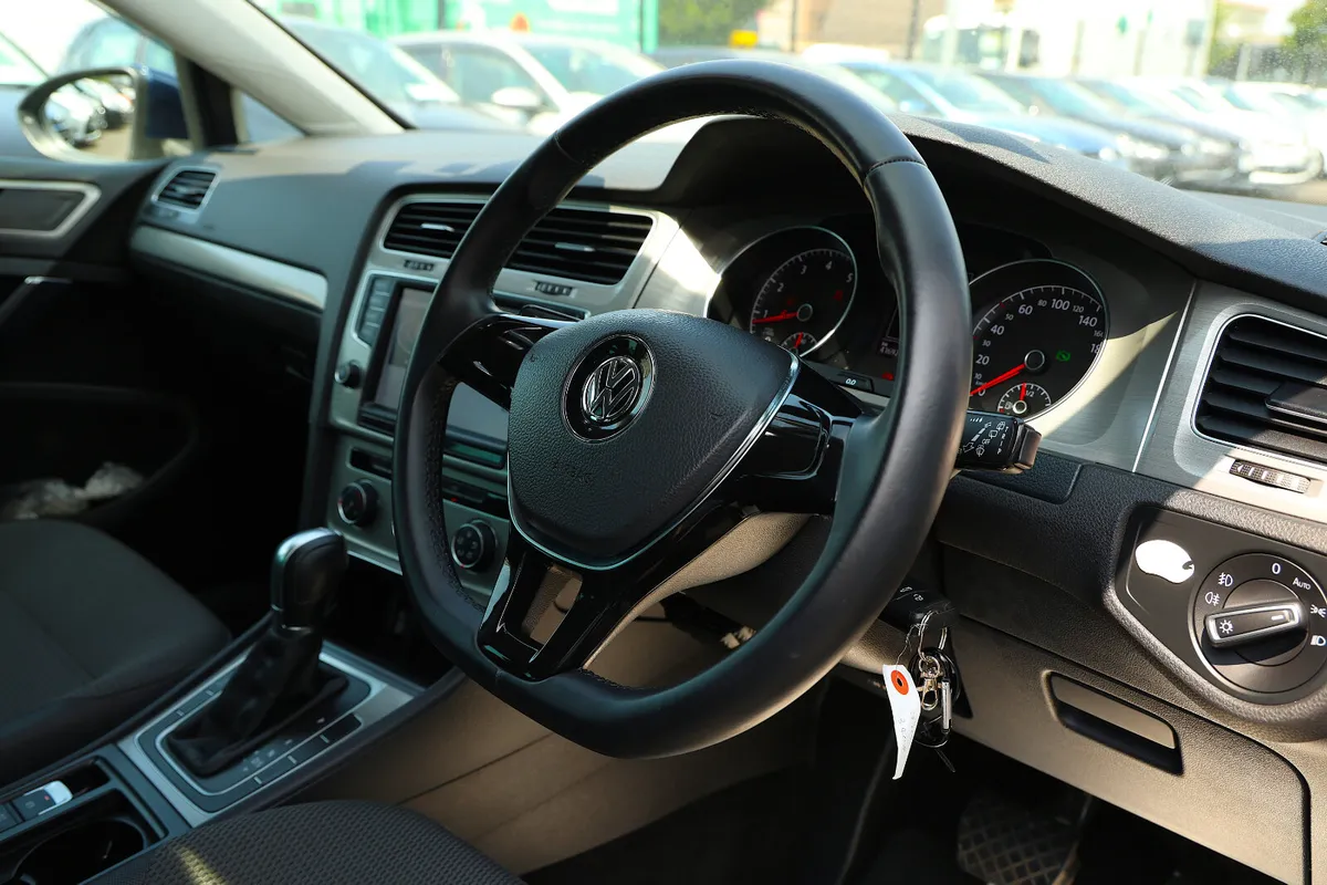 Golf Estate blue 1.2L - Image 14