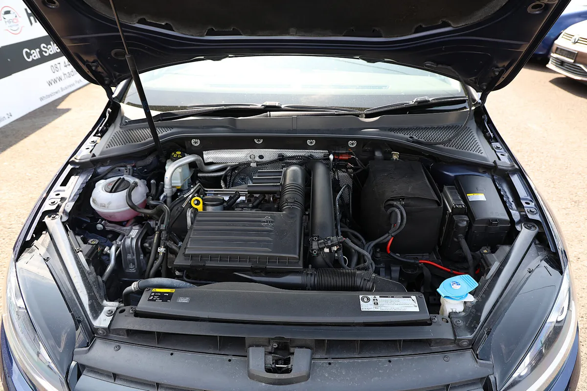 Golf Estate blue 1.2L - Image 16