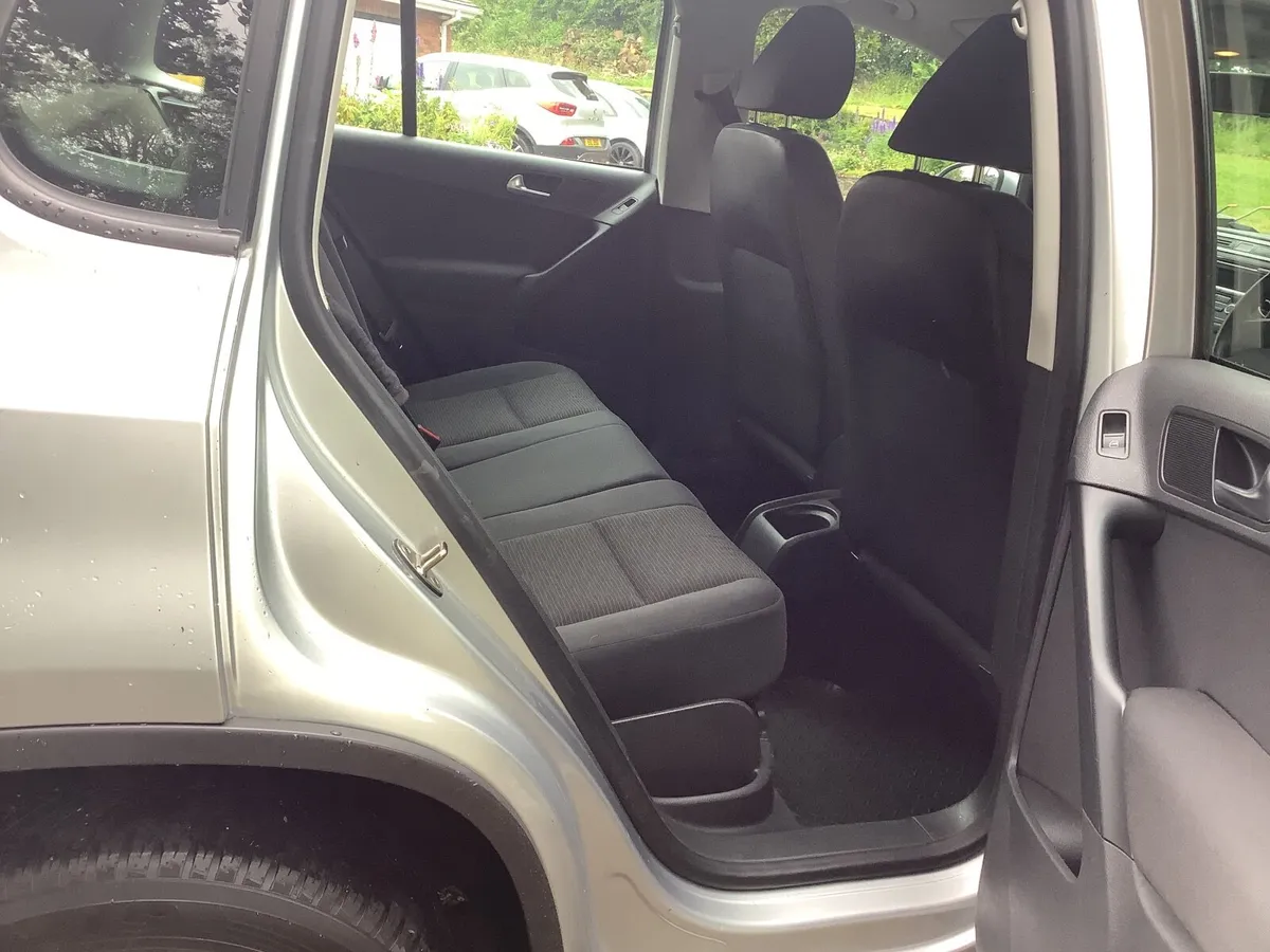 Volkswagen Tiguan 2013 - Image 2