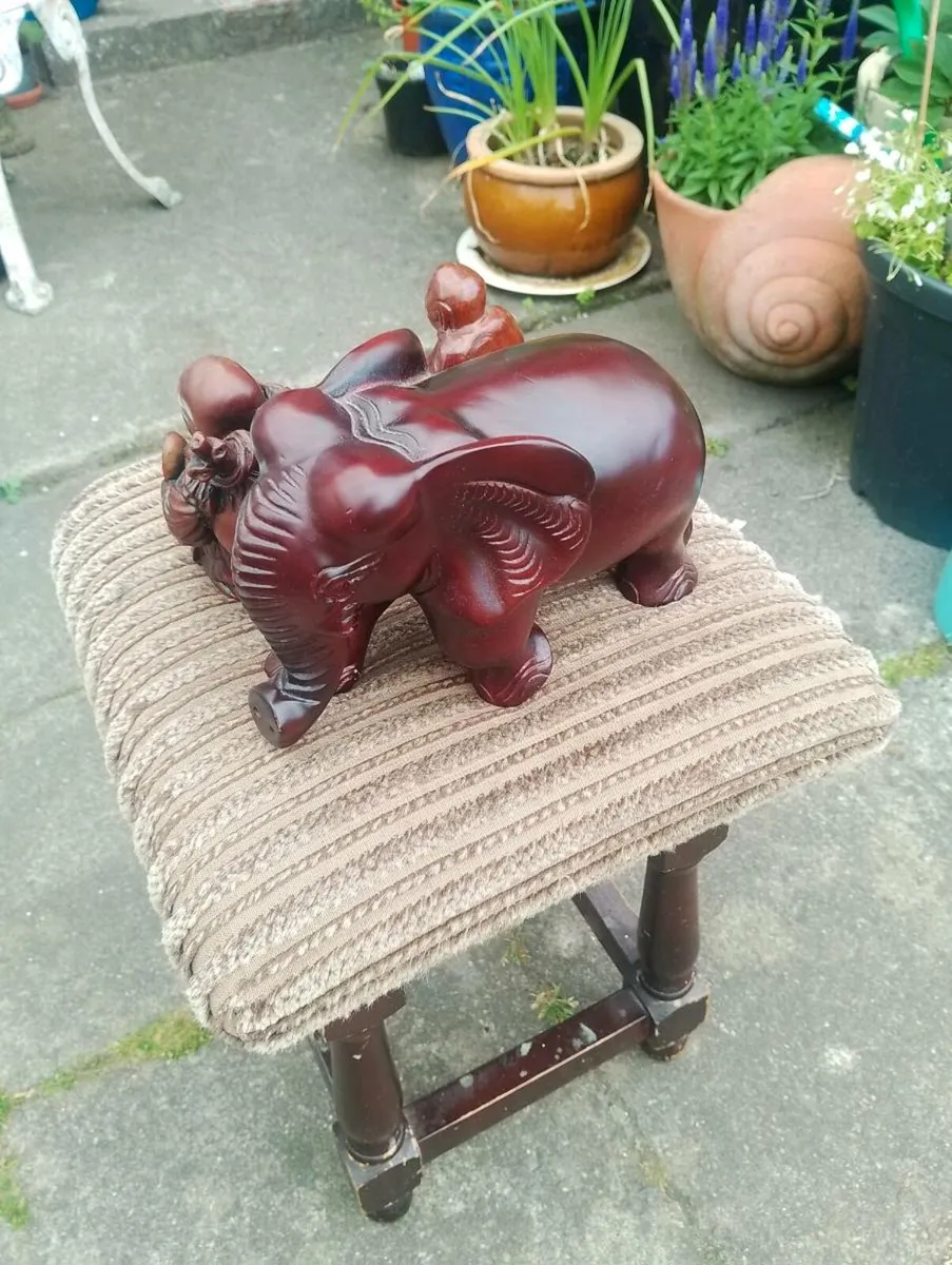 Hand carved wooden elephant and 2 Buddha - Image 2