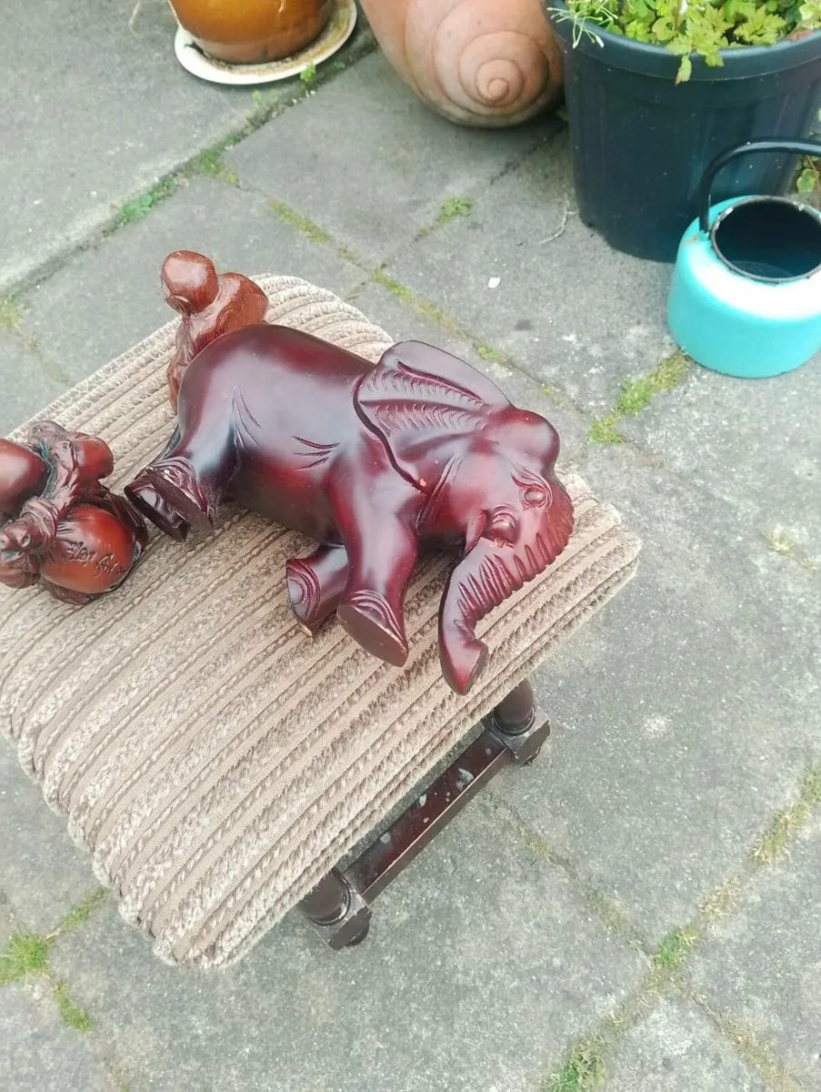Hand carved wooden elephant and 2 Buddha - Image 3