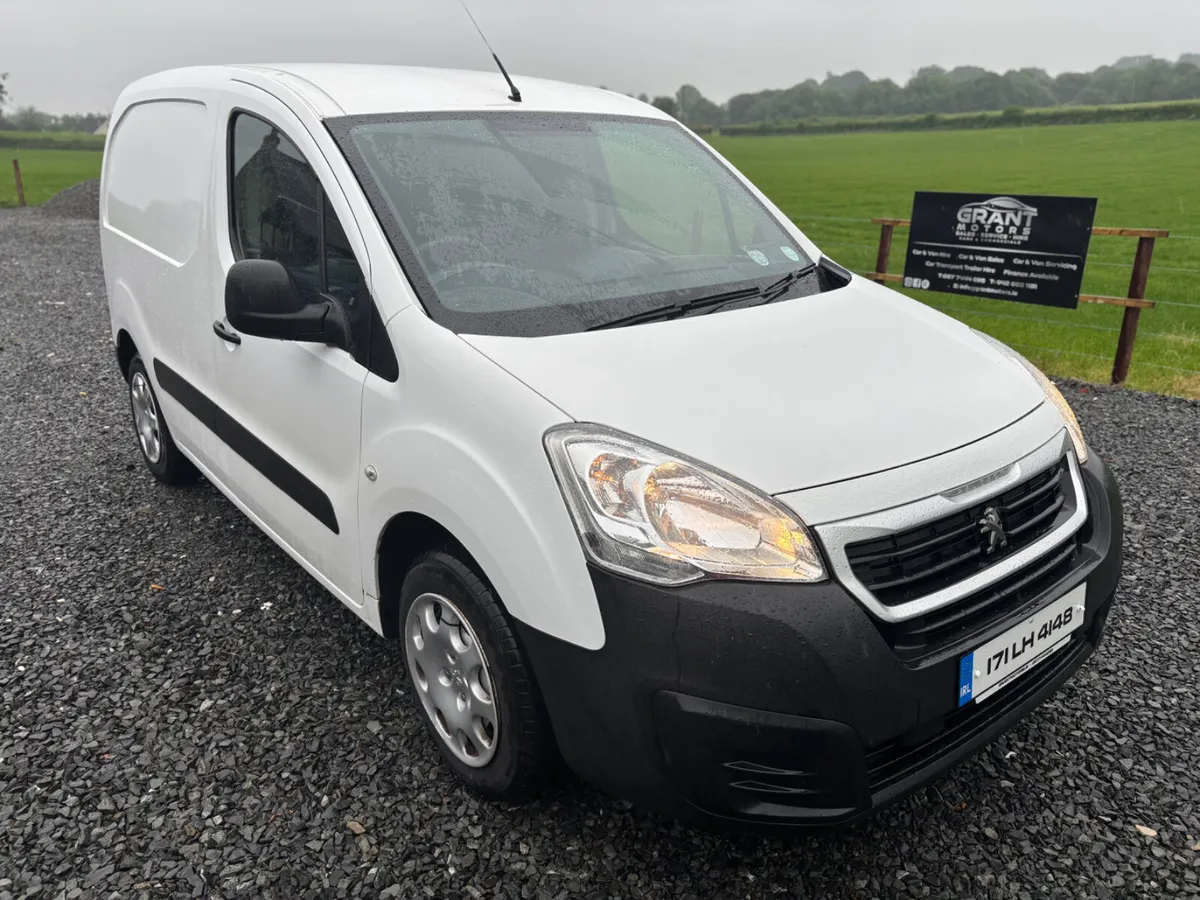 2017 (171) Peugeot Partner | Low KM | No VAT - Image 2