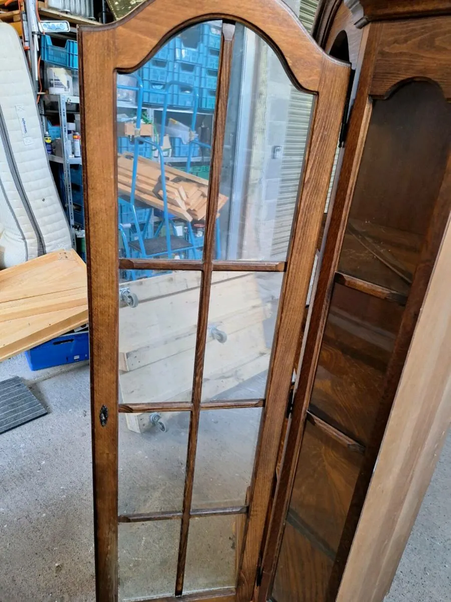 Corner unit in need of repair (DELIVERY) - Image 3
