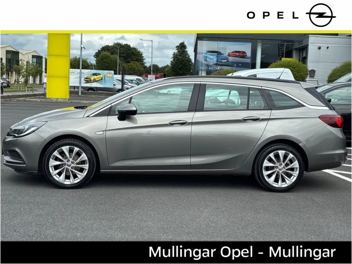 Opel Astra Sports Tourer 1.4sc Petrol With 17  Al - Image 3