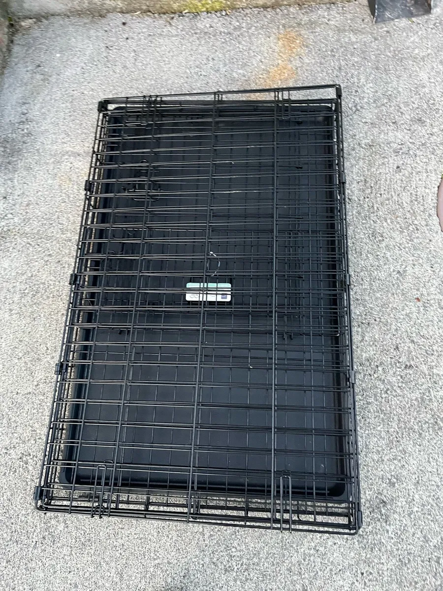 Dog crate - Image 1