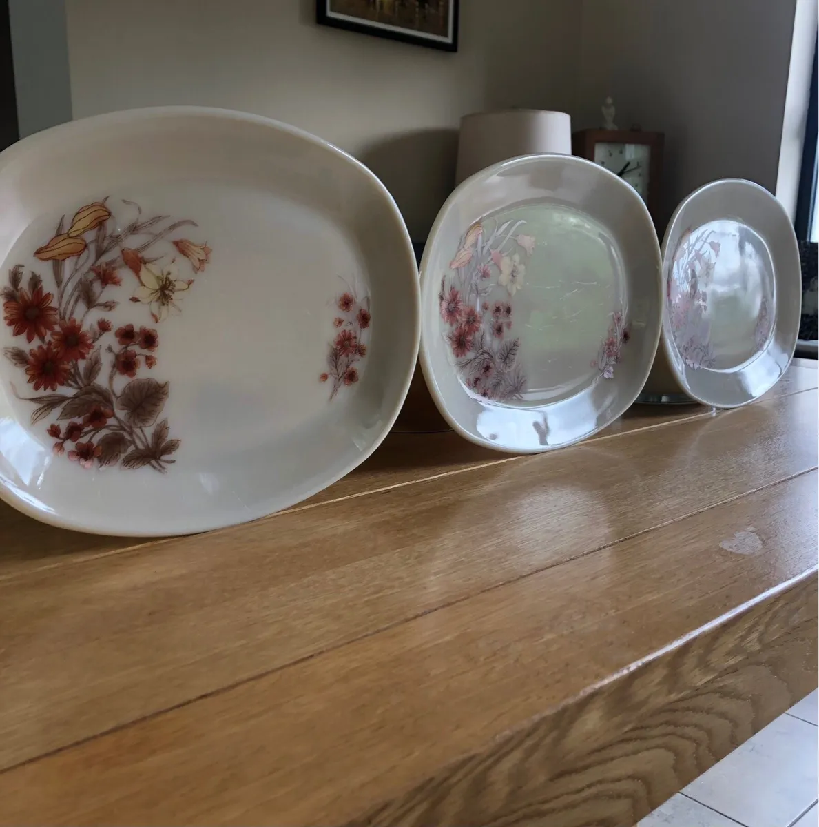 Pyrex serving plates - Image 4