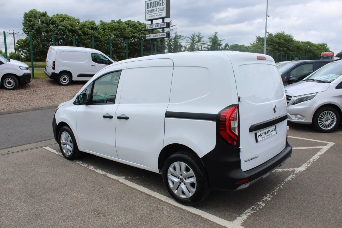 2023 Renault Kangoo ML Advance - Image 2