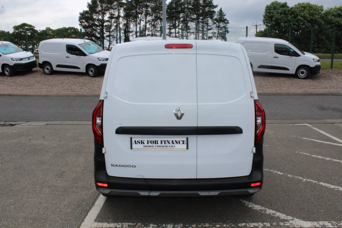 2023 Renault Kangoo ML Advance - Image 3