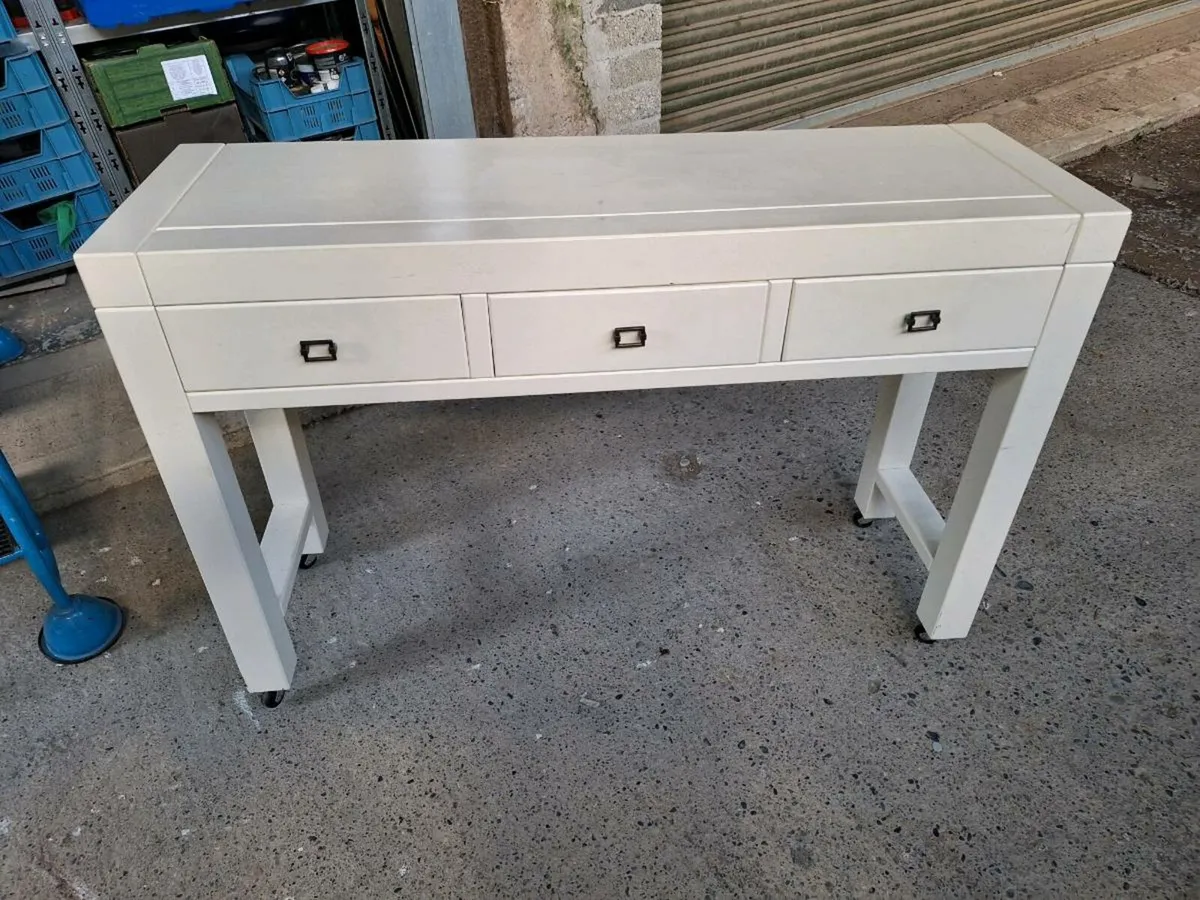 Hall table (DELIVERY) - Image 1