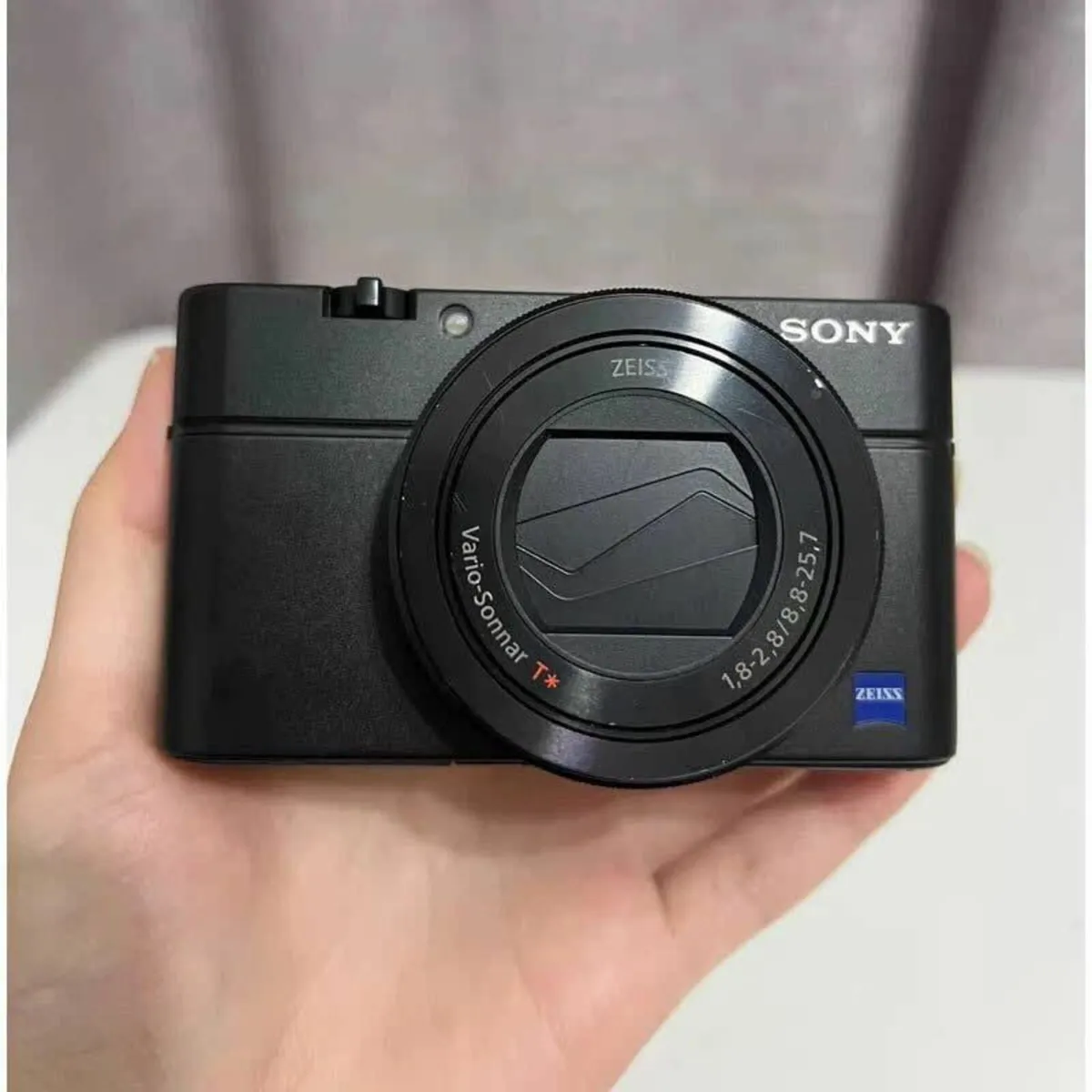 Sony Cyber-shot DSC-RX100 III Digital Camera - Image 2