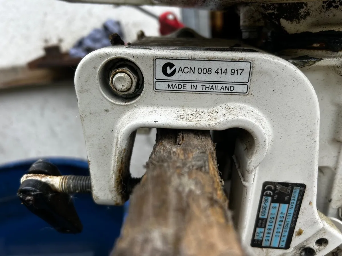 Johnson/Evinrude 4HP outboard - Image 4