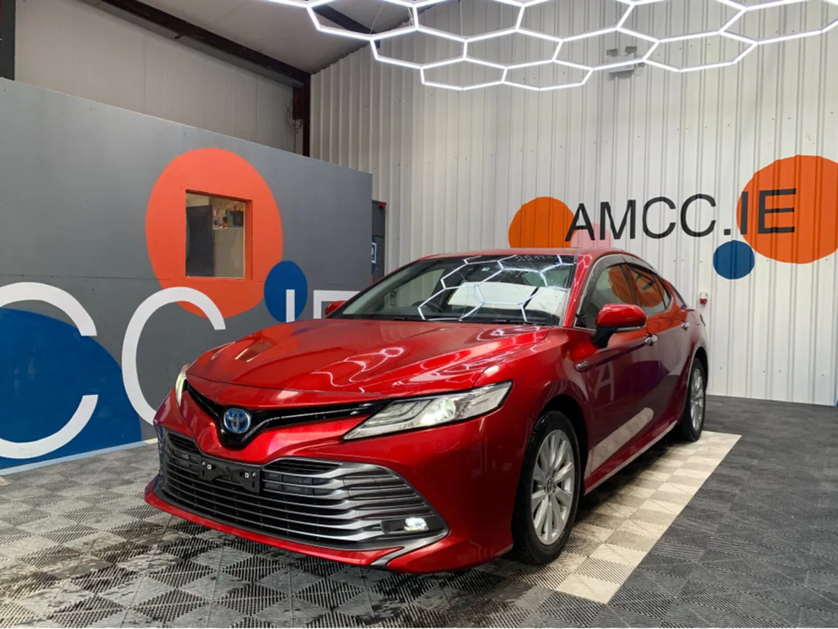 Toyota Camry 2.5 HYBRID / 90k KMs / Cruise Control - Image 3