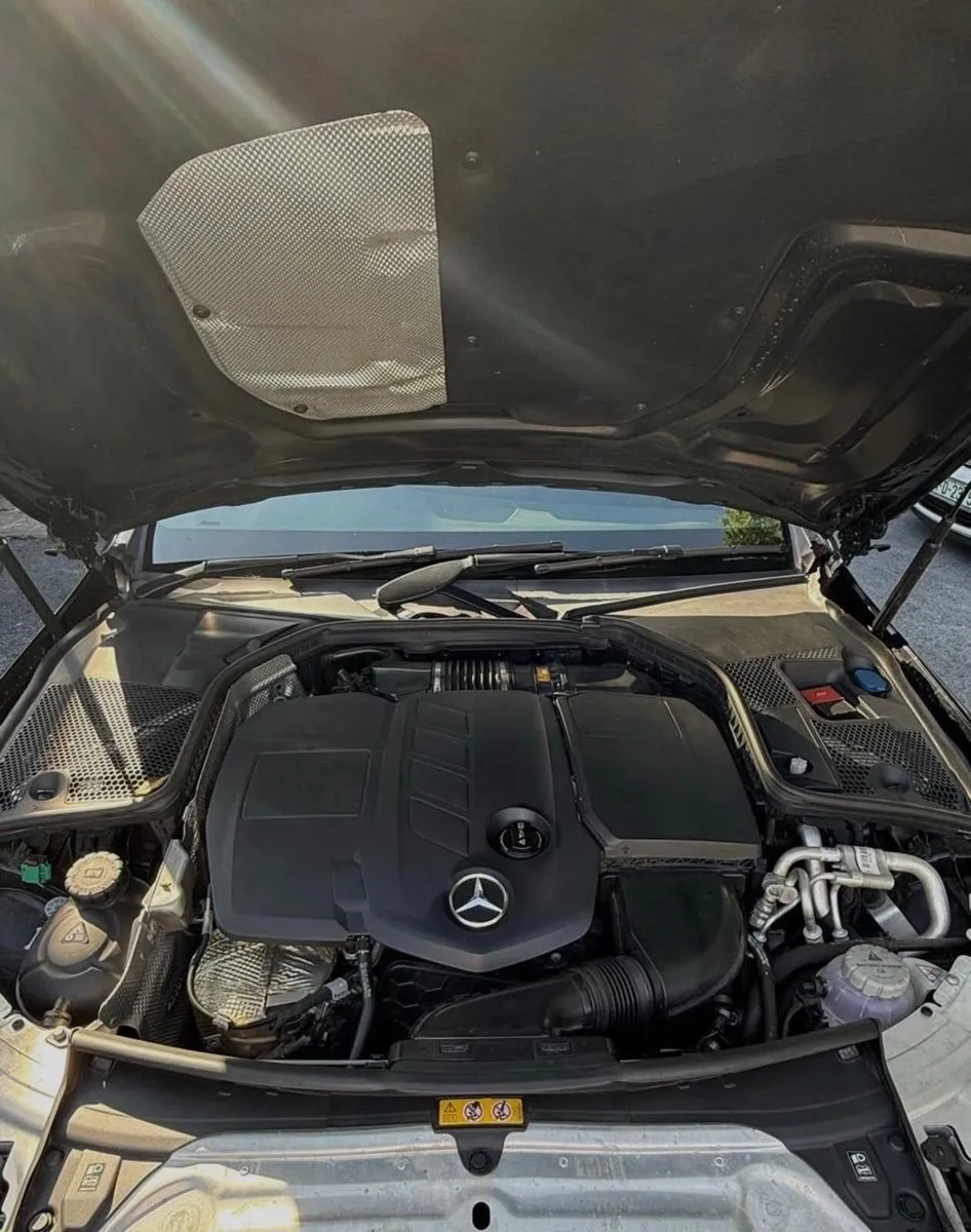 MMercedes-Benz C300de - Image 3