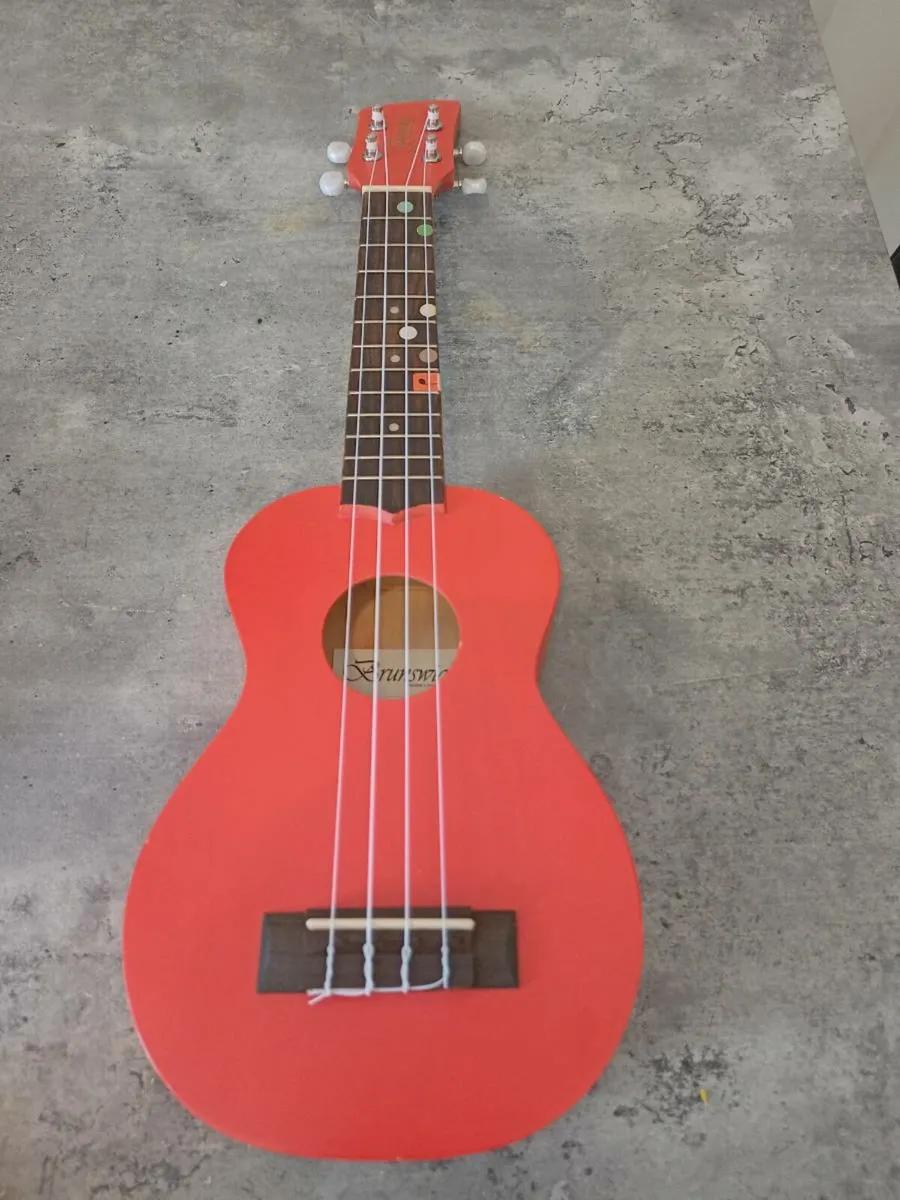 Brunswick soprano ukulele. - Image 1