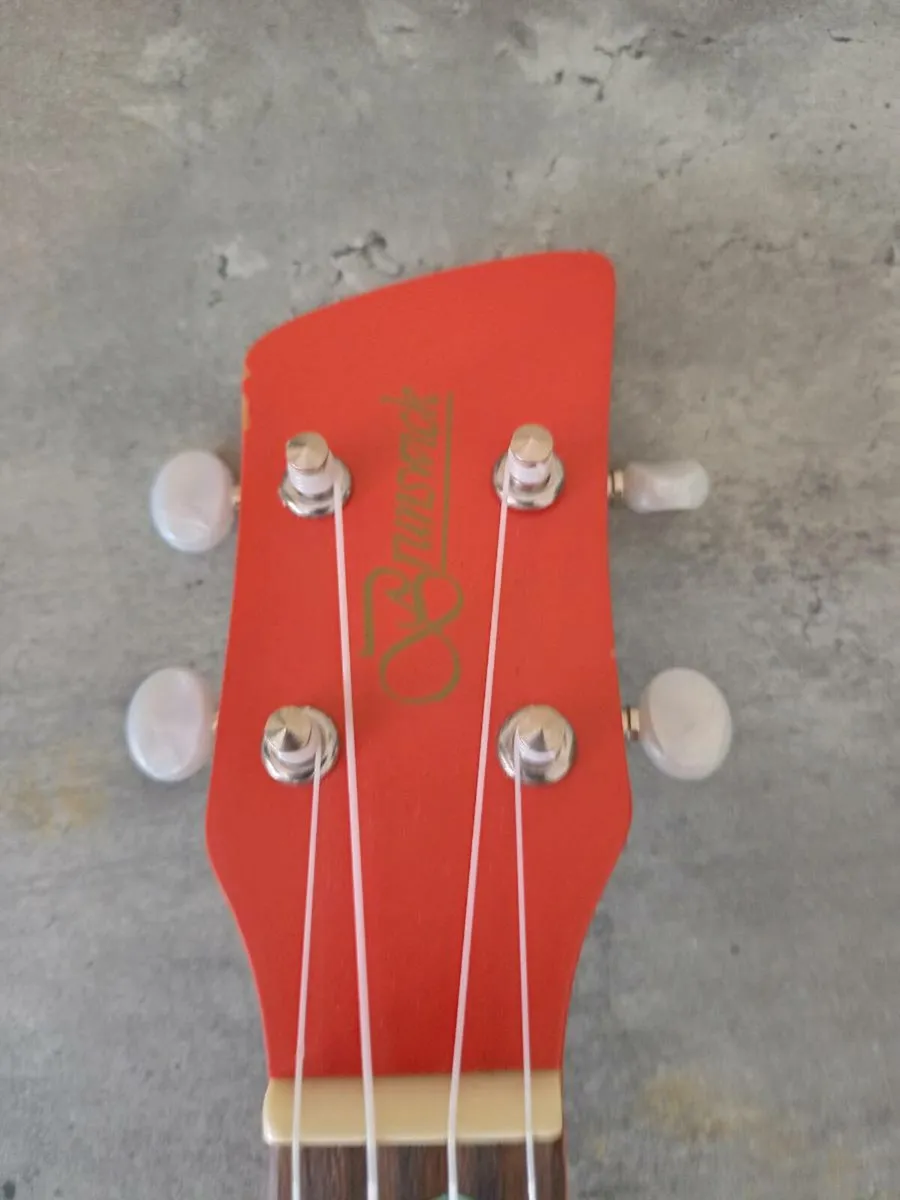 Brunswick soprano ukulele. - Image 3