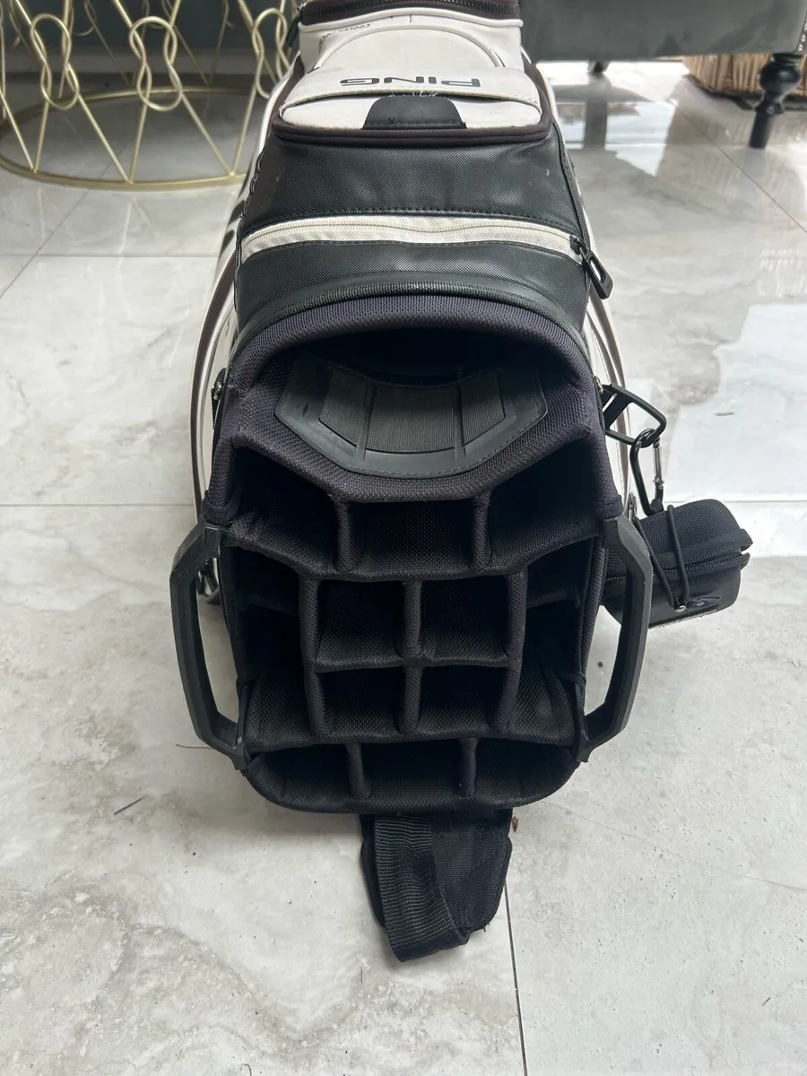 Ping DLX Cart Bag - Image 4