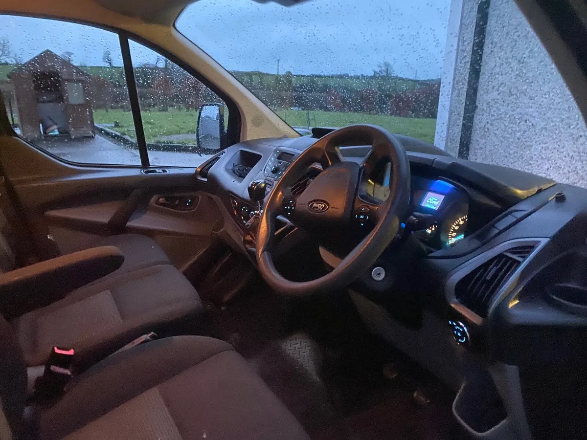 Ford Transit Custom 2017 - Image 4