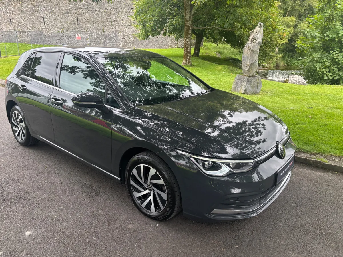 Volkswagen Golf 1.4 TSI GTE 245PS 5DR AUTO - Image 1