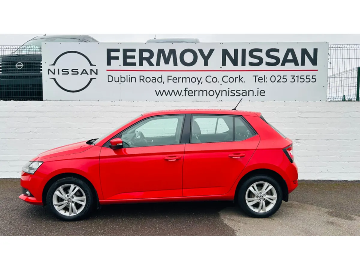 Skoda Fabia Camera 5 door 1.0 petrol - Image 4