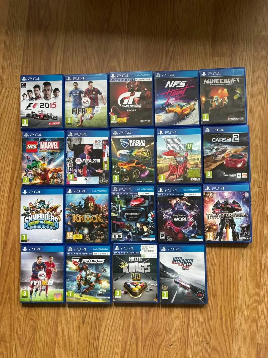 PlayStation 4 console, controllers and accessories - Image 2