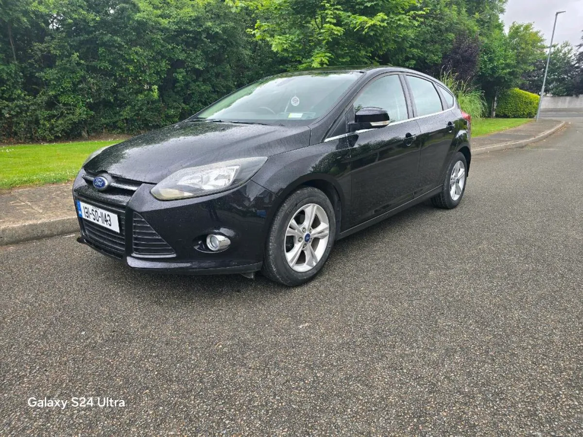 Ford Focus 2013 - Image 2