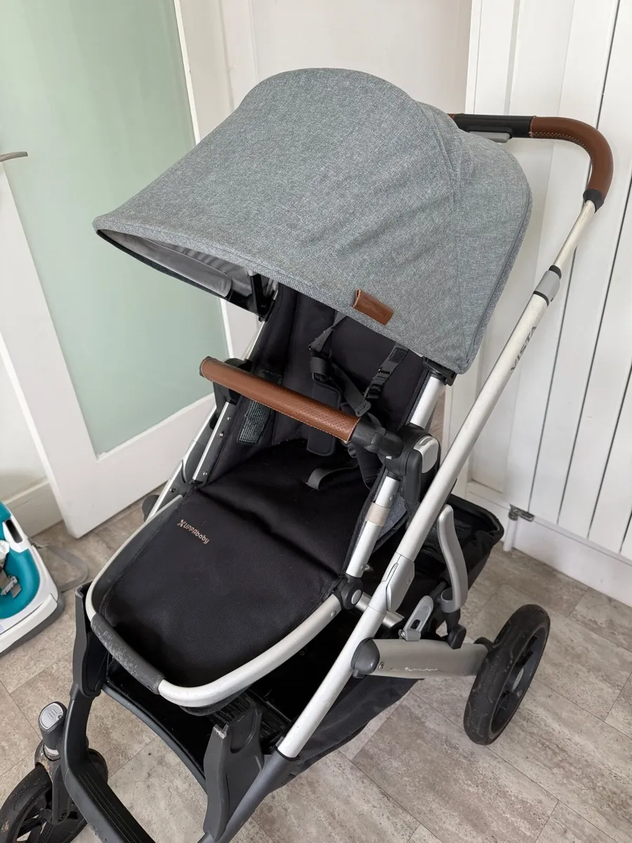 Uppababy Vista V2 Buggy and Bassinet - Image 2