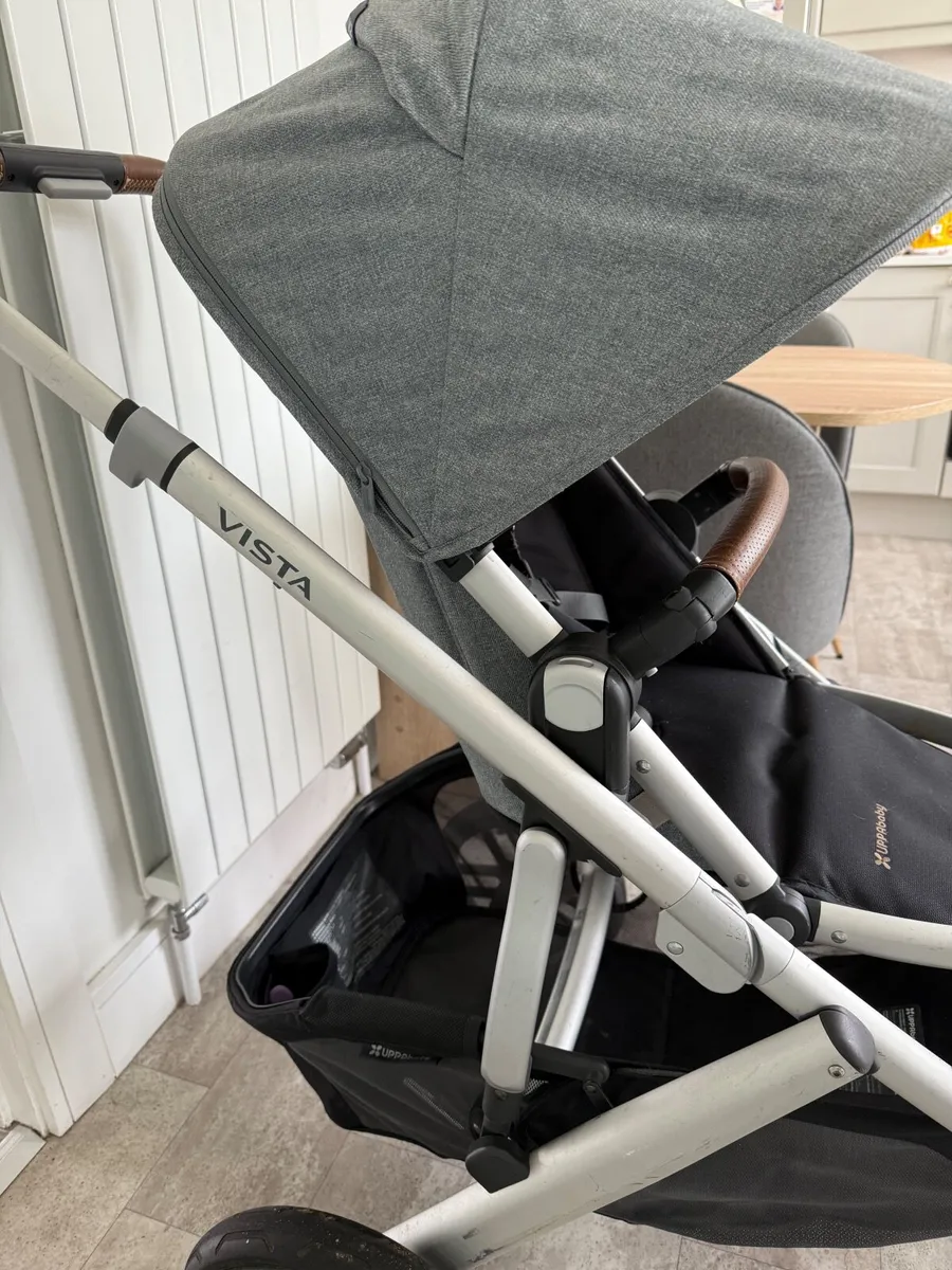 Uppababy Vista V2 Buggy and Bassinet - Image 4